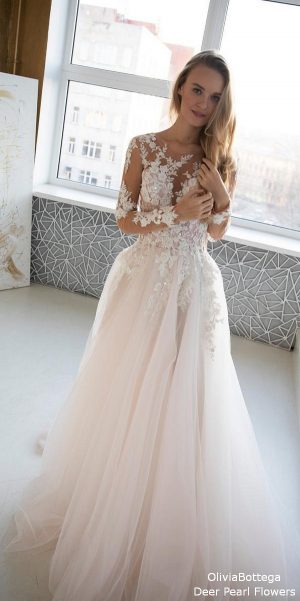 Tulle wedding dress Urika with flowers lace