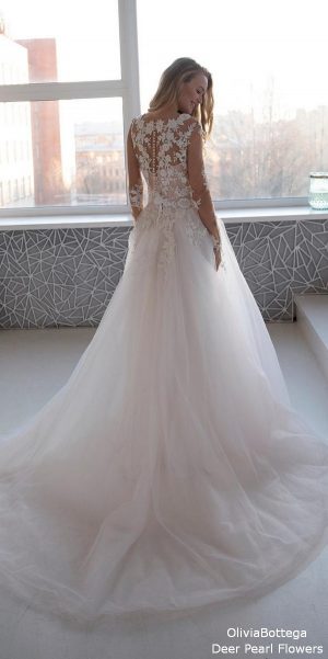 Tulle wedding dress Urika with flowers lace