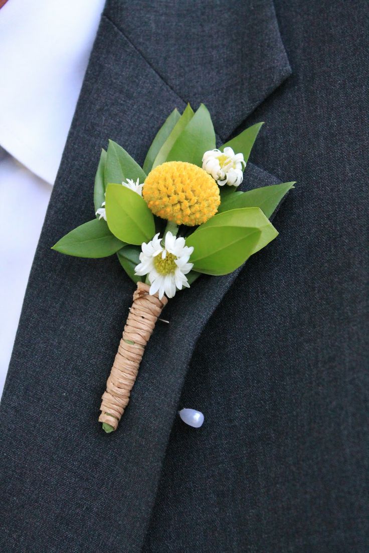 billy balls and baby’s breath boutonniere