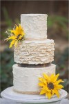 rustic sun flower wedding cake