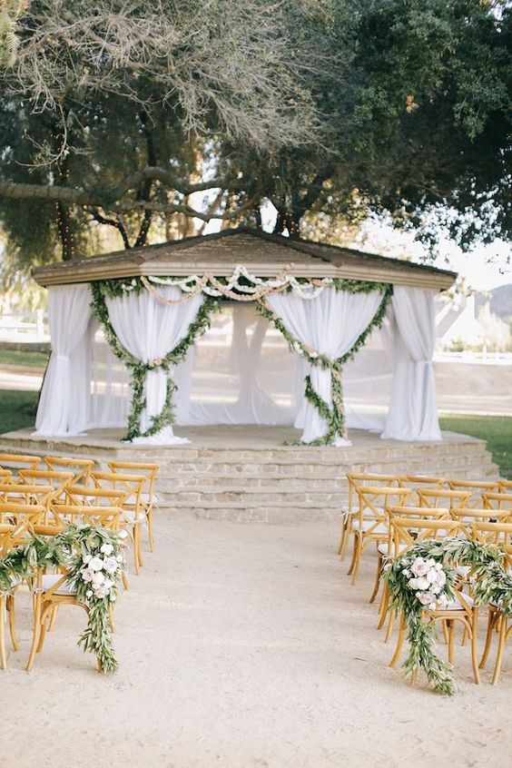 Wedding ceremony idea via Brandon Kidd Photography