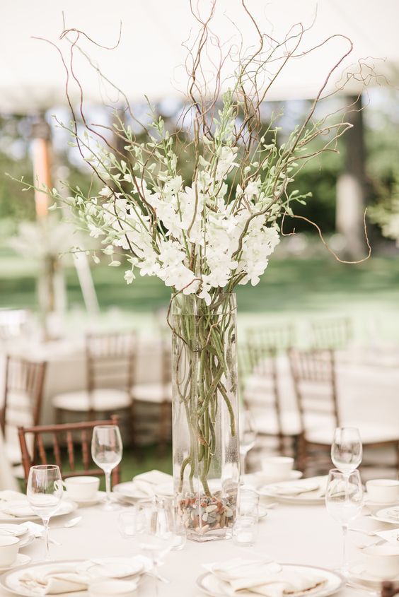 Elegant wedding centerpiece idea