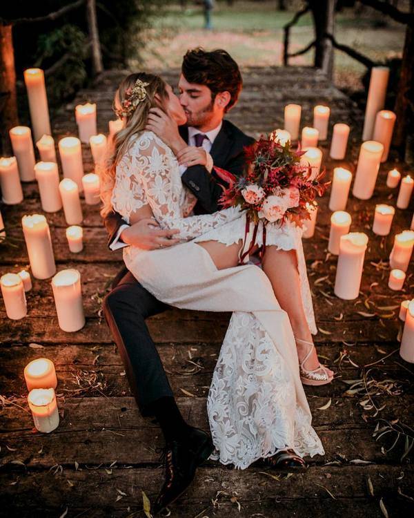 Romantic rustic country light wedding photo 17