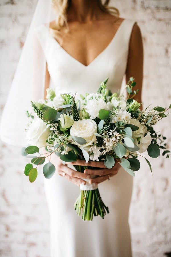 40 Modern Minimalist Green Wedding Ideas For The Simple Chic Bride My Deer Flowers