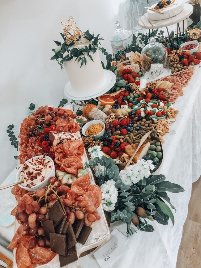 Charcuterie table food ideas for wedding #wedding #weddingfoods #weddingideas