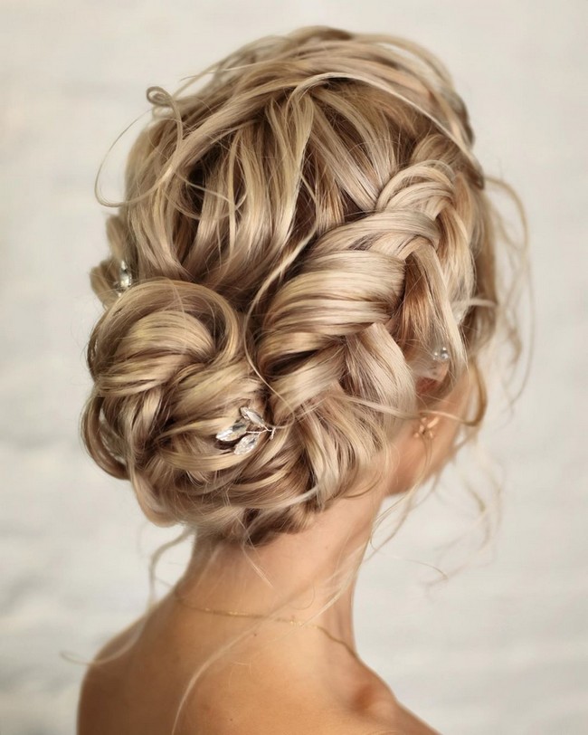 Long wedding updo hairstyles from lenabogucharskaya #wedding #weddingideas #hairstyles #weddingideas #weddinghair #updos #weddingupdos